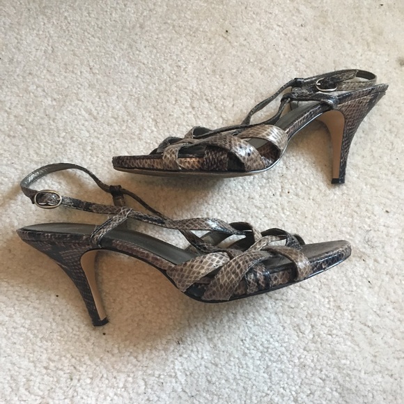 Bandolino 3” Snakeskin heels ⭐️ - Picture 3 of 8